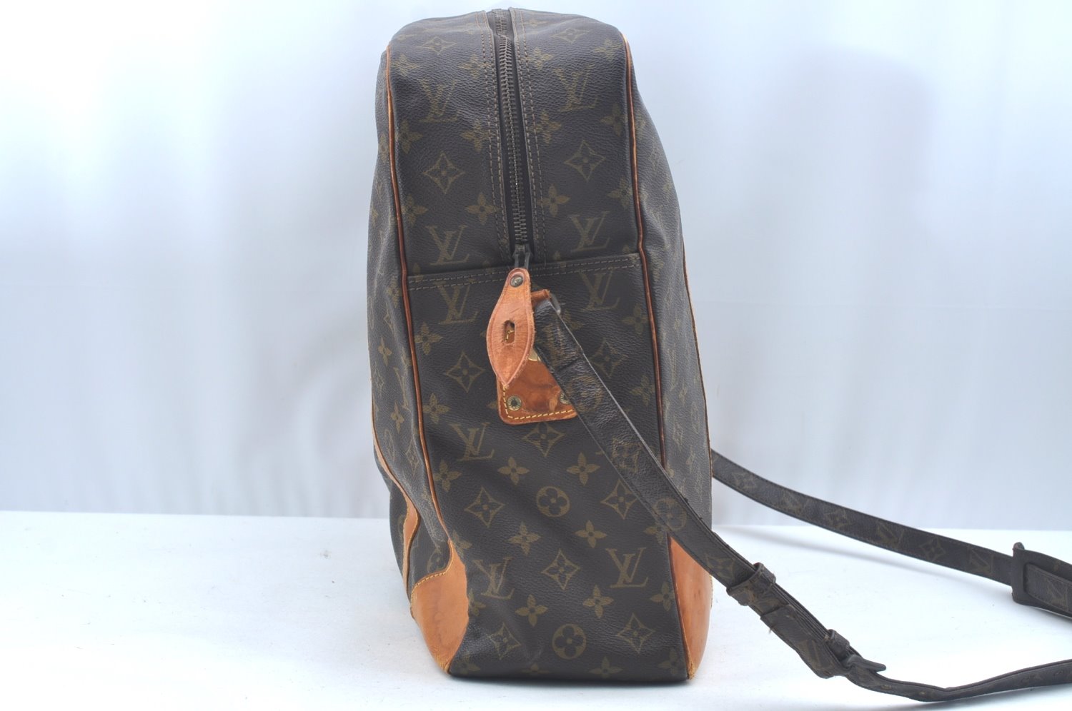 Auth Louis Vuitton Monogram Grand Marceau Shoulder Cross Bag Old Model LV L0268