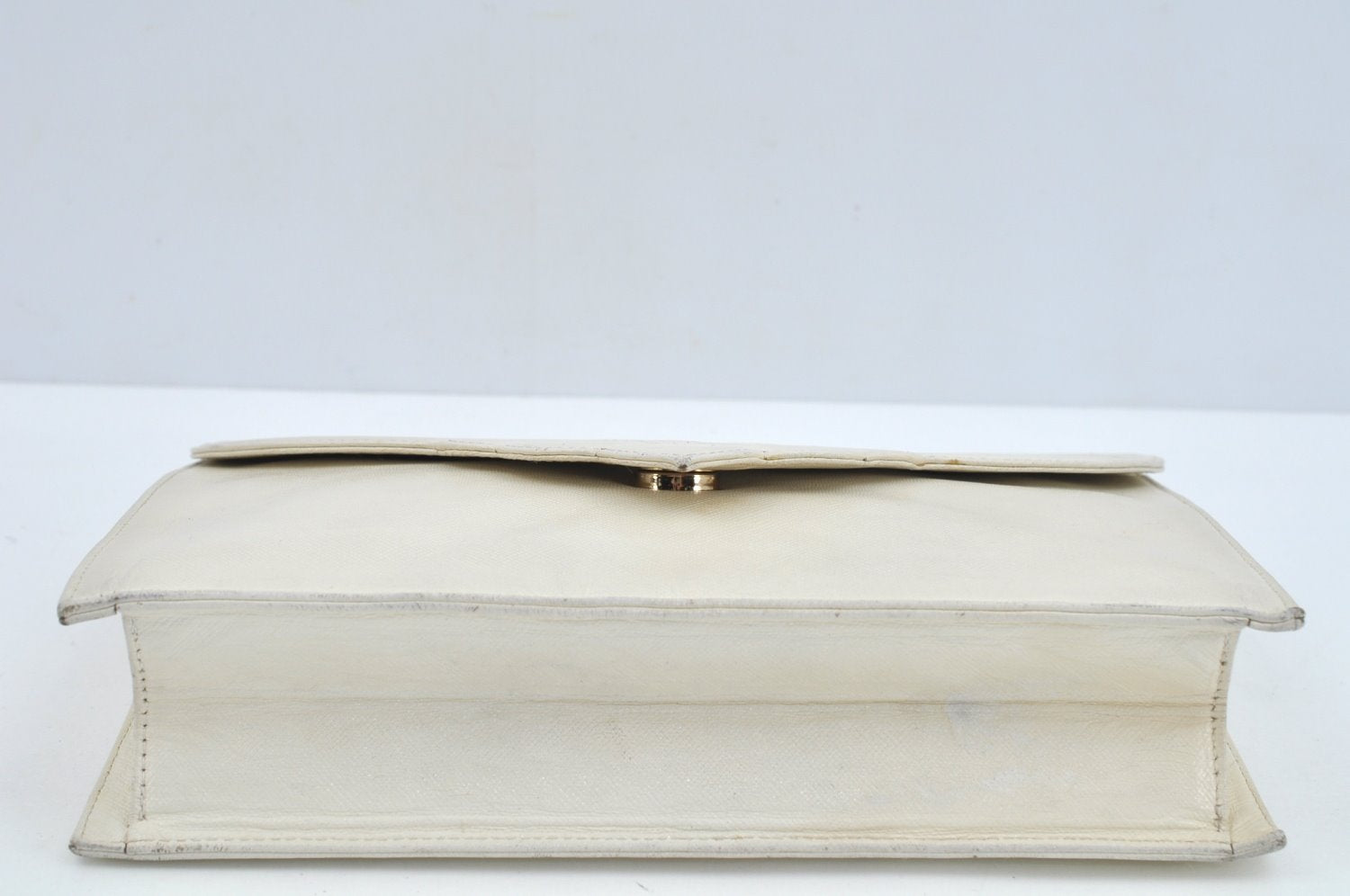 Authentic YVES SAINT LAURENT Clutch Hand Bag Purse Leather White L0270