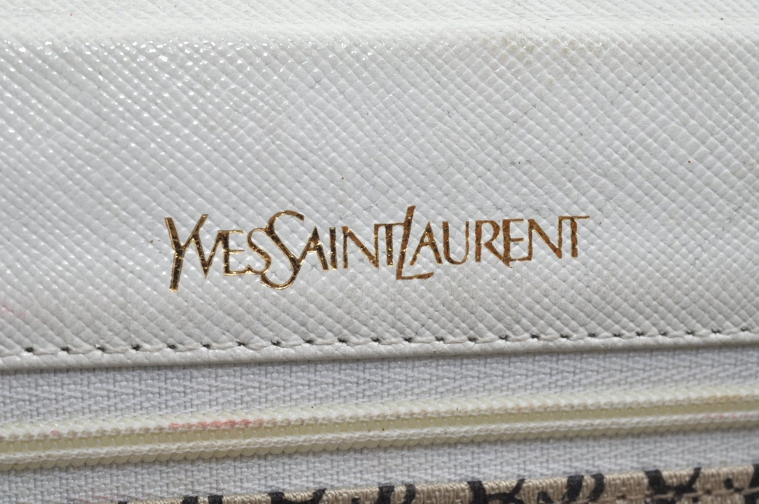 Authentic YVES SAINT LAURENT Clutch Hand Bag Purse Leather White L0270