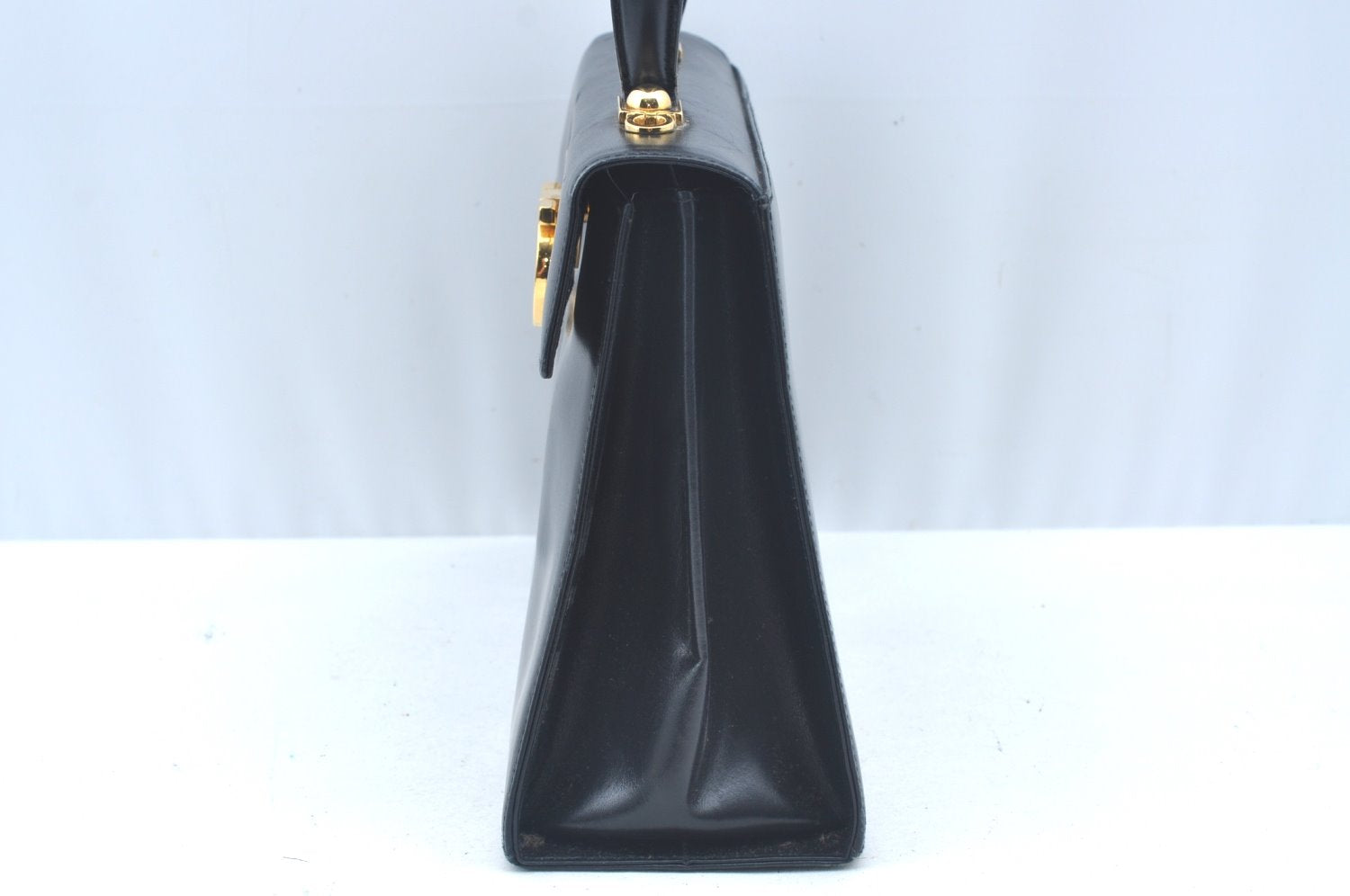 Authentic Salvatore Ferragamo Gancini Leather 2 Way Shoulder Hand Bag Black L0274