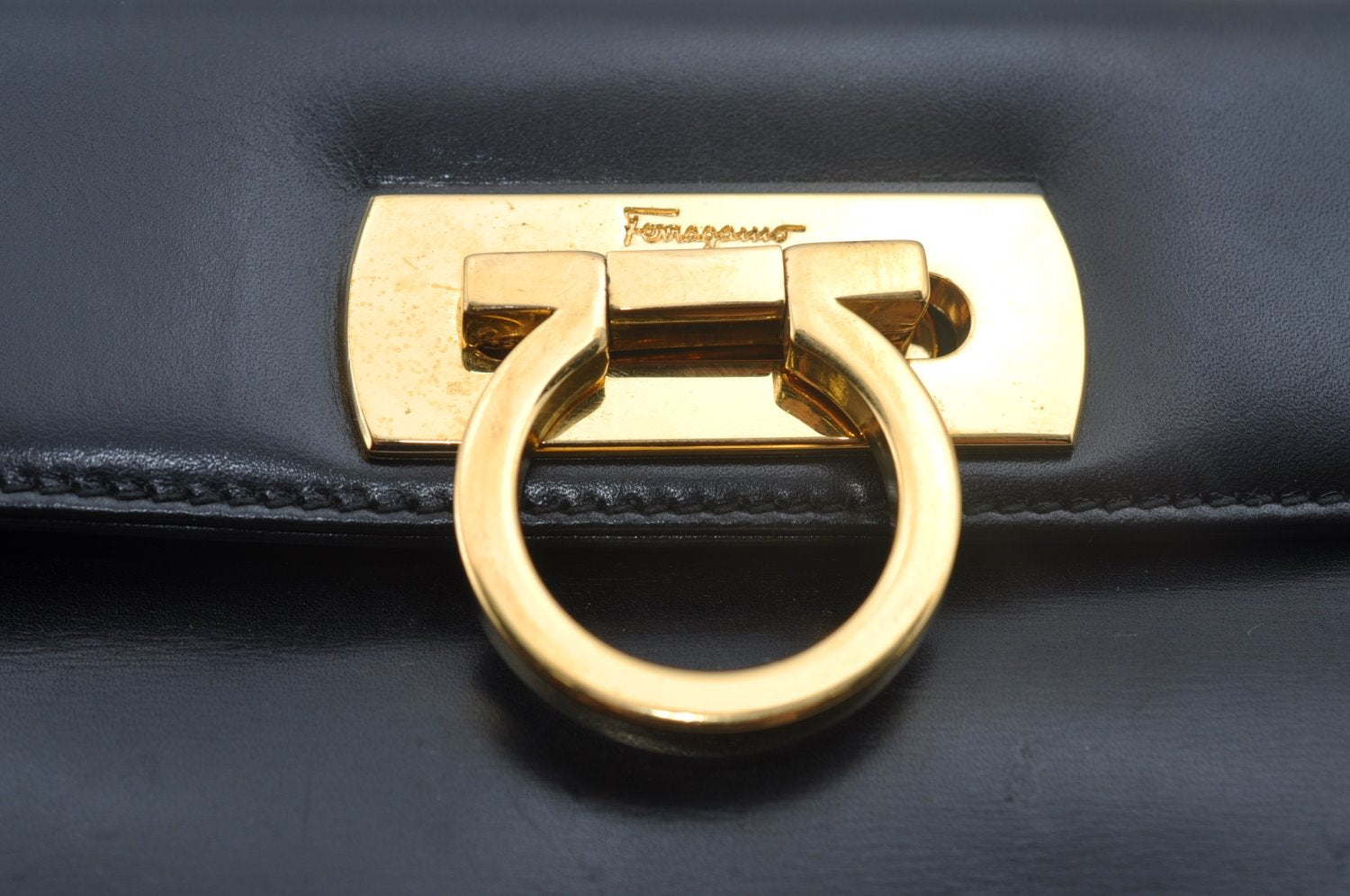 Authentic Salvatore Ferragamo Gancini Leather 2 Way Shoulder Hand Bag Black L0274
