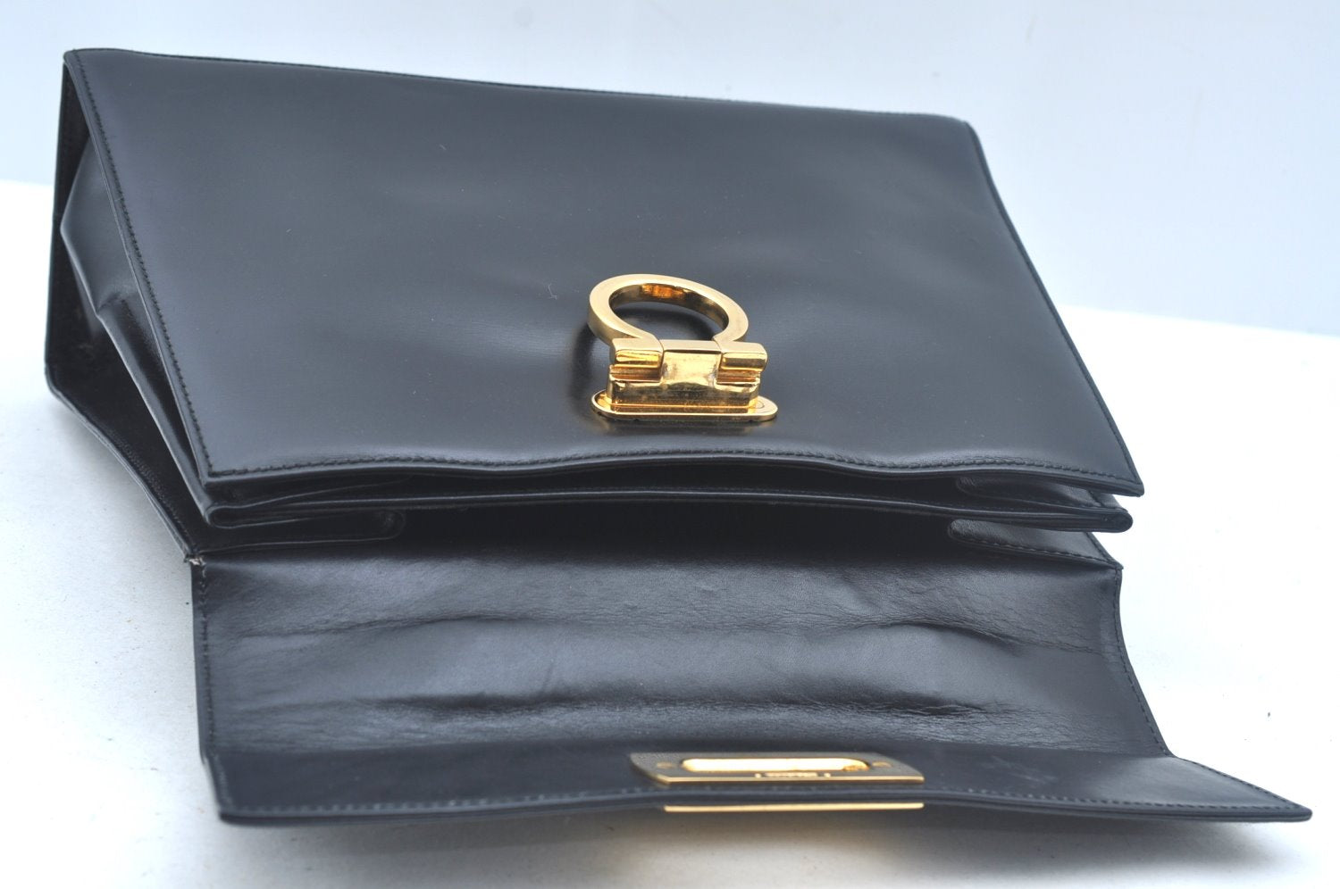 Authentic Salvatore Ferragamo Gancini Leather 2 Way Shoulder Hand Bag Black L0274