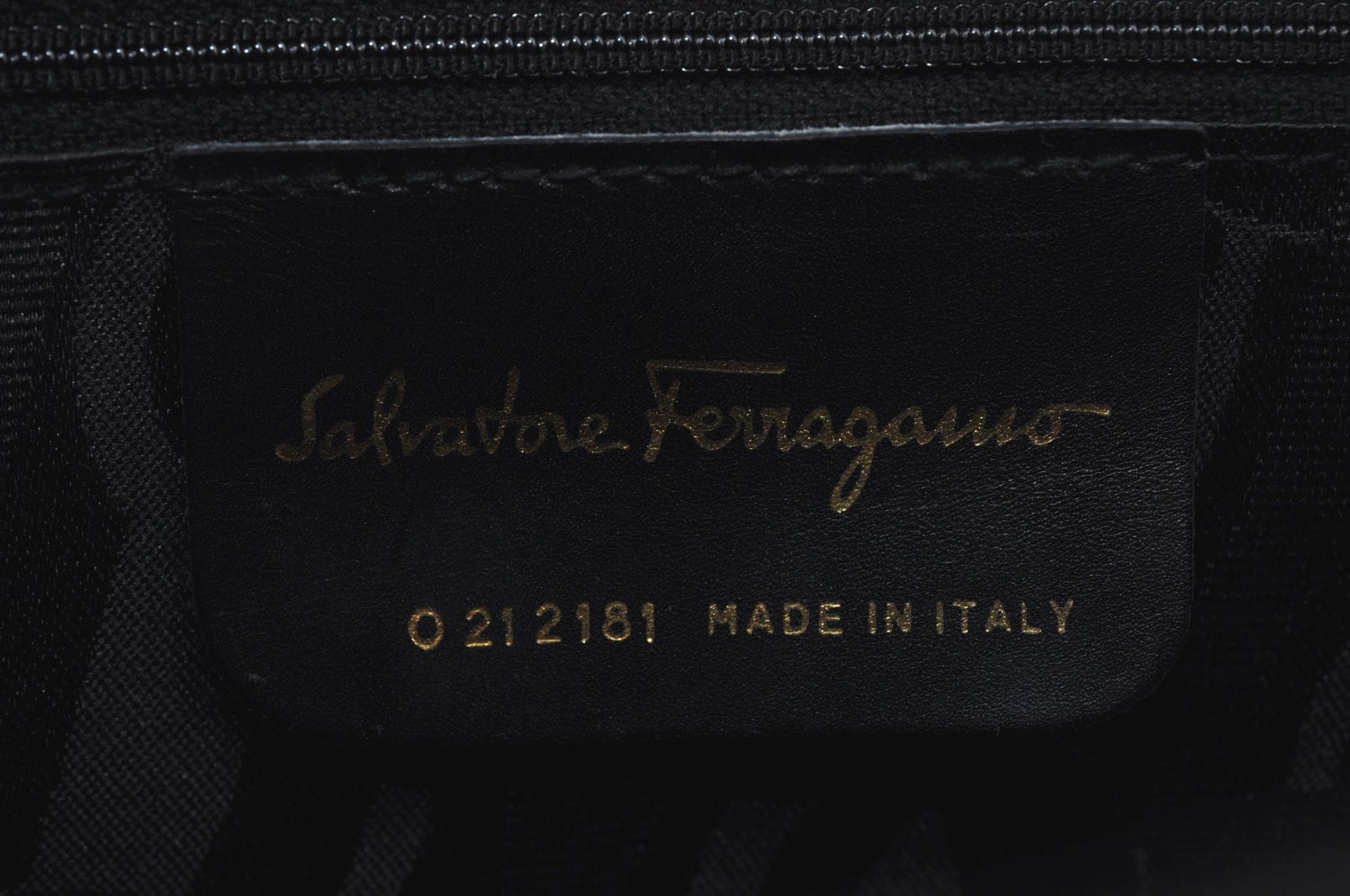 Authentic Salvatore Ferragamo Gancini Leather 2 Way Shoulder Hand Bag Black L0274