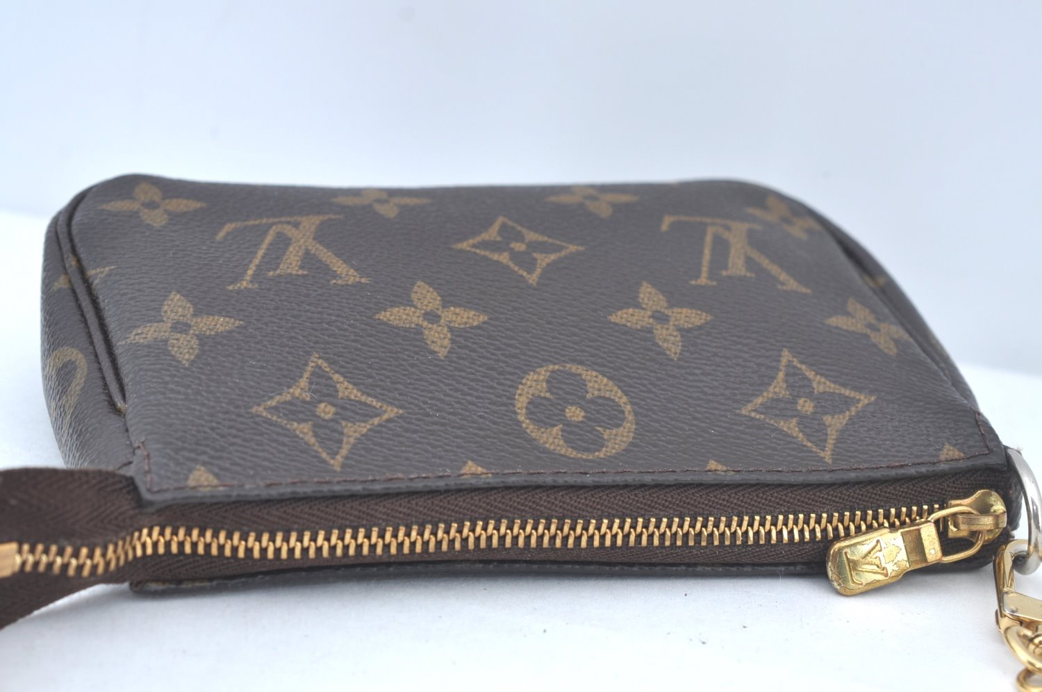 Authentic Louis Vuitton Monogram Mini Pochette Accessoires Pouch M58009 LV L0281