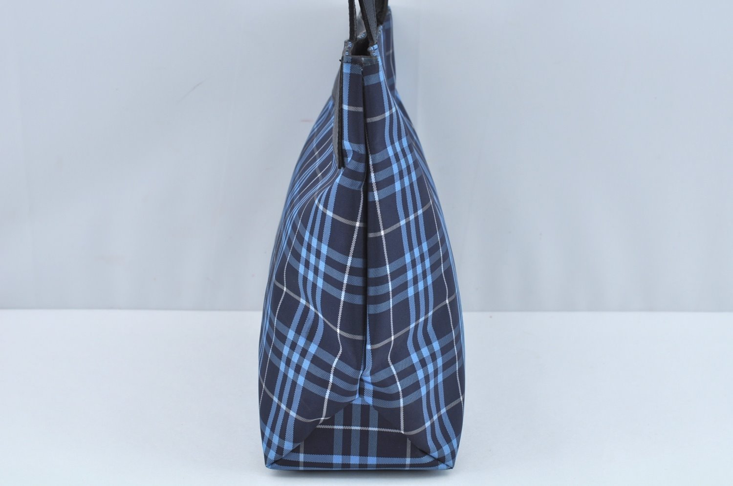 Authentic BURBERRY Check Hand Bag Nylon Leather Blue Navy L0289