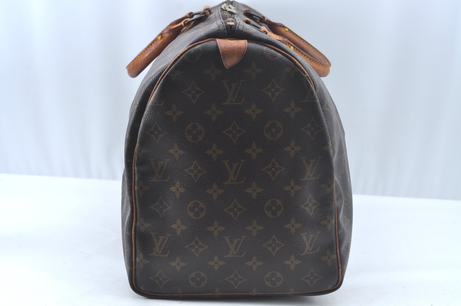 Authentic Louis Vuitton Monogram Keepall 50 Travel Boston Bag M41426 LV L0301