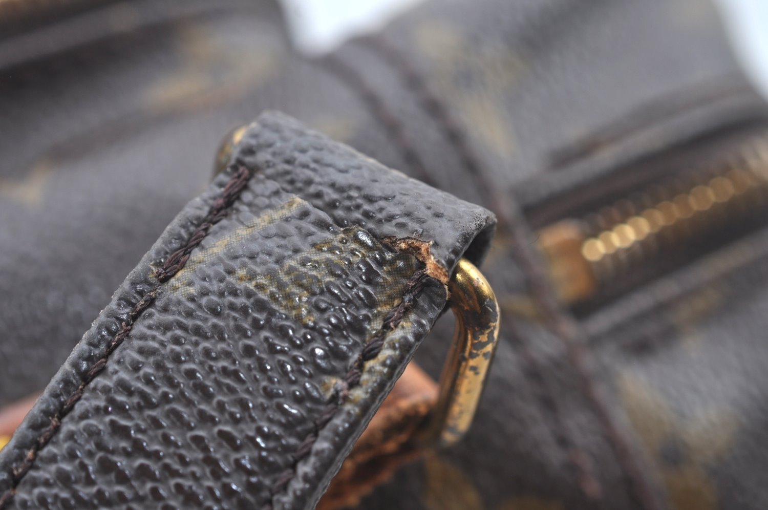 Authentic Louis Vuitton Monogram Nile Shoulder Cross Body Bag Old Model LV L0307