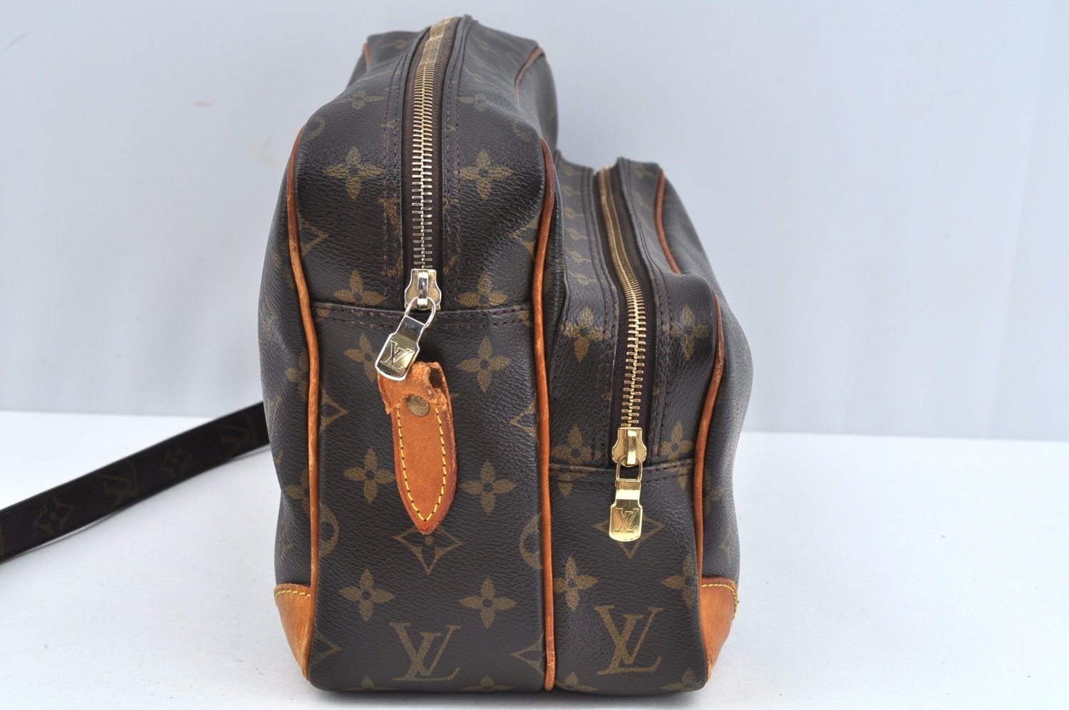 Authentic Louis Vuitton Monogram Nile Shoulder Cross Body Bag M45244 Junk L0320