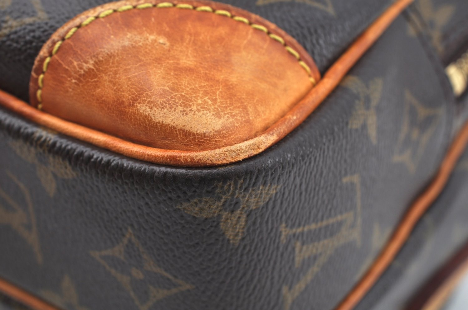 Authentic Louis Vuitton Monogram Nile Shoulder Cross Body Bag M45244 Junk L0320