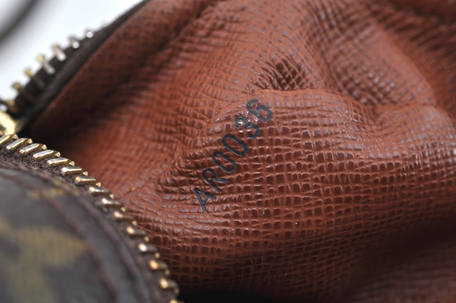 Authentic Louis Vuitton Monogram Nile Shoulder Cross Body Bag M45244 Junk L0320