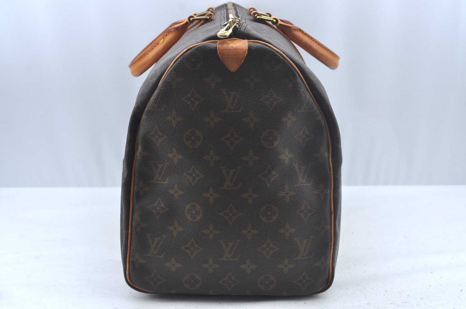 Authentic Louis Vuitton Monogram Keepall 50 Travel Boston Bag M41426 LV L0323