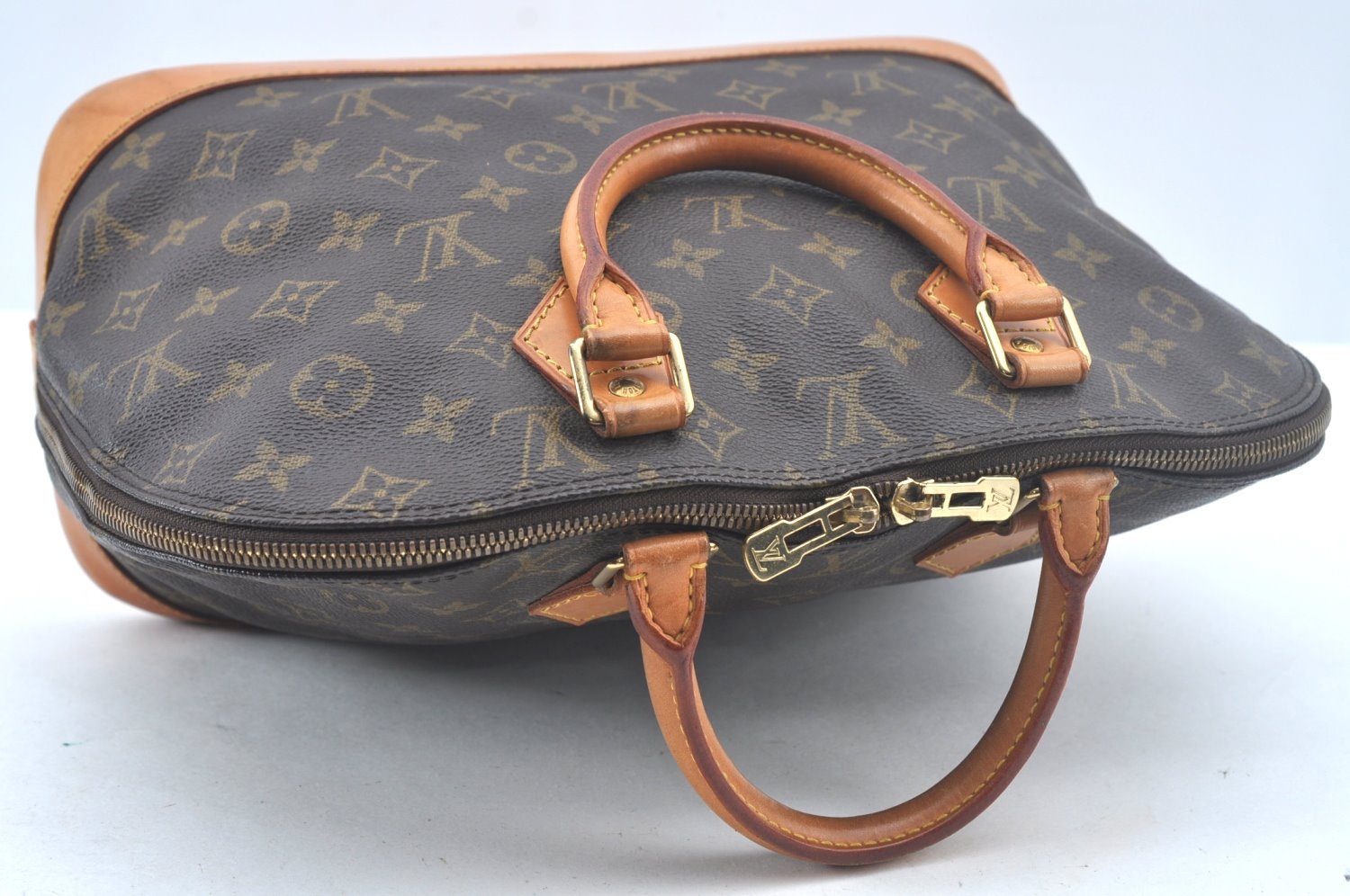 Authentic Louis Vuitton Monogram Alma Hand Bag Purse M51130 LV L0328
