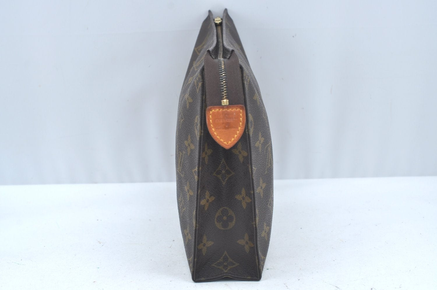 Authentic Louis Vuitton Monogram Poche Toilette 26 Cosmetics Pouch Junk L0329