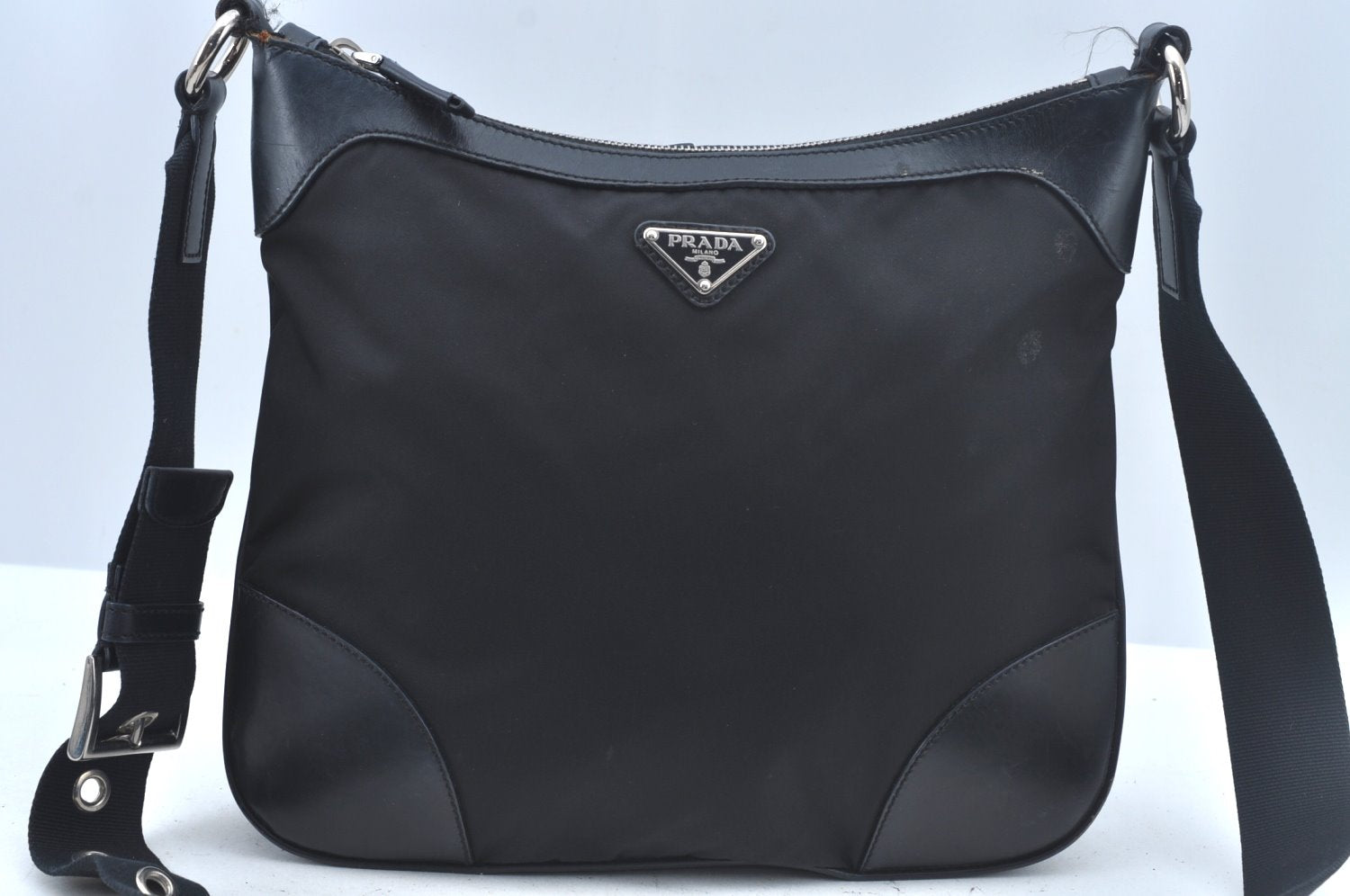 Authentic PRADA Nylon Tessuto Leather Shoulder Cross Body Bag Black L0330