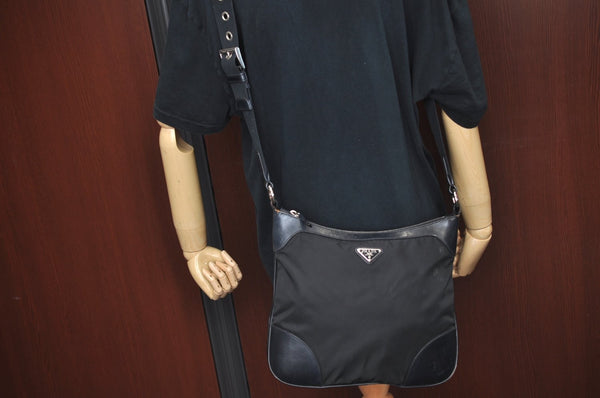 Authentic PRADA Nylon Tessuto Leather Shoulder Cross Body Bag Black L0330