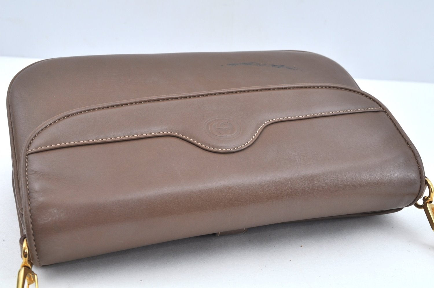 Authentic GUCCI Shoulder Cross Body Bag Purse GG Leather Brown L0337