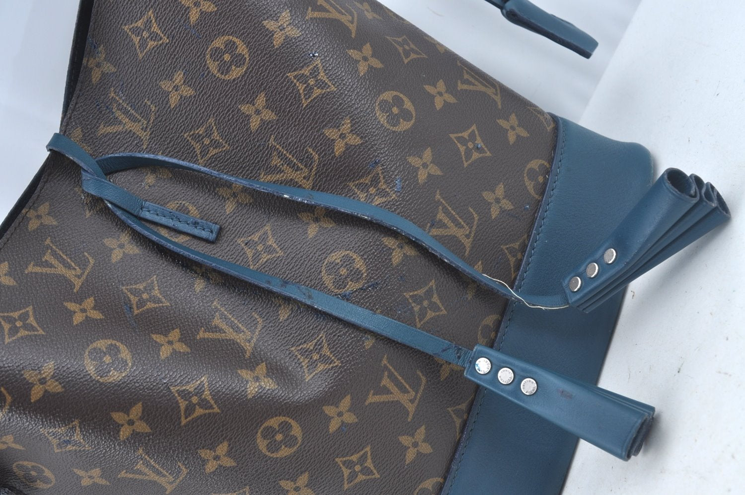 Authentic Louis Vuitton Monogram Idol NN14GM Shoulder Bag Blue M94591 Junk L0347