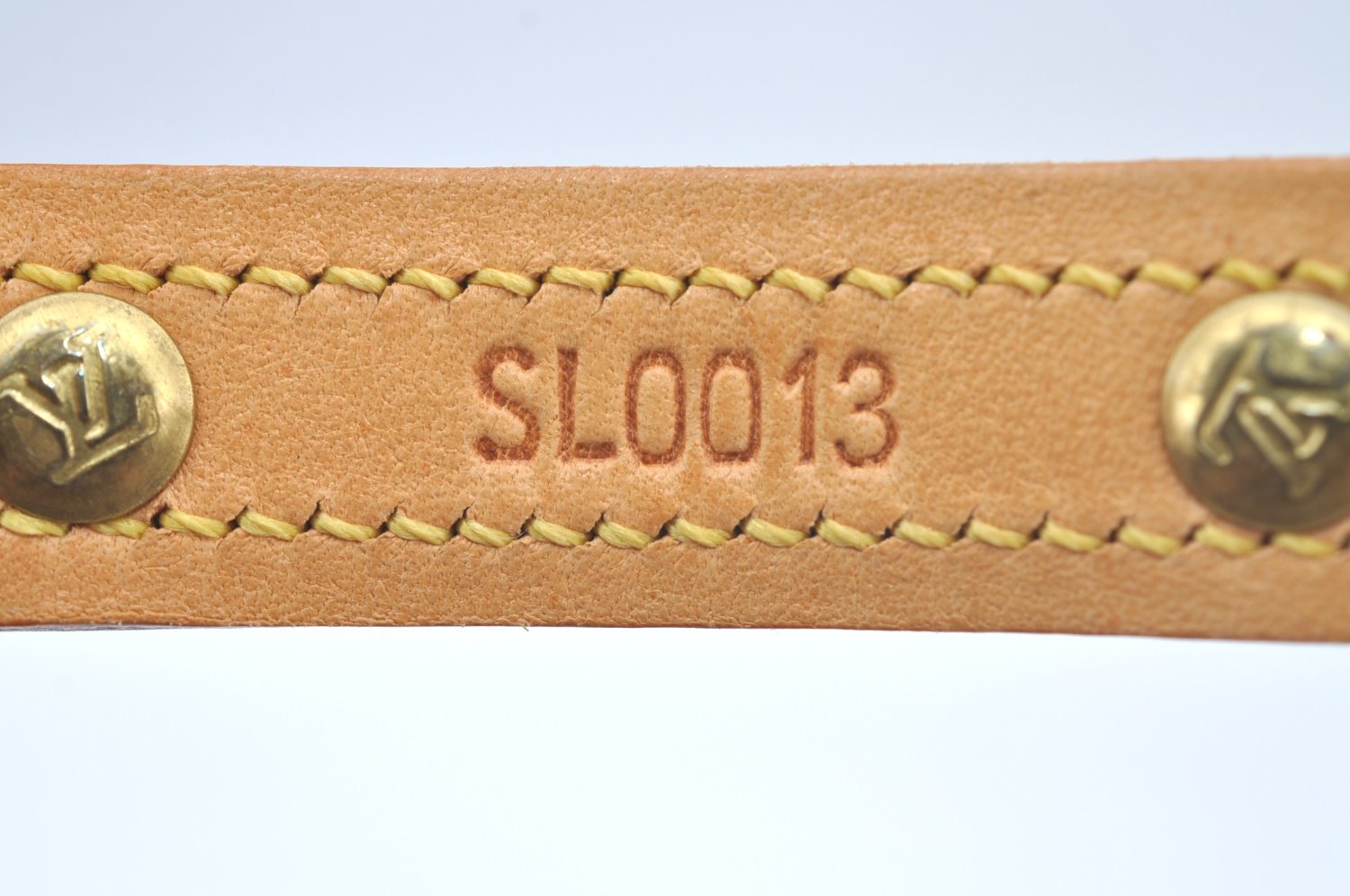 Authentic Louis Vuitton Monogram Collar Baxter MM Dog Collar M58071 LV L0356