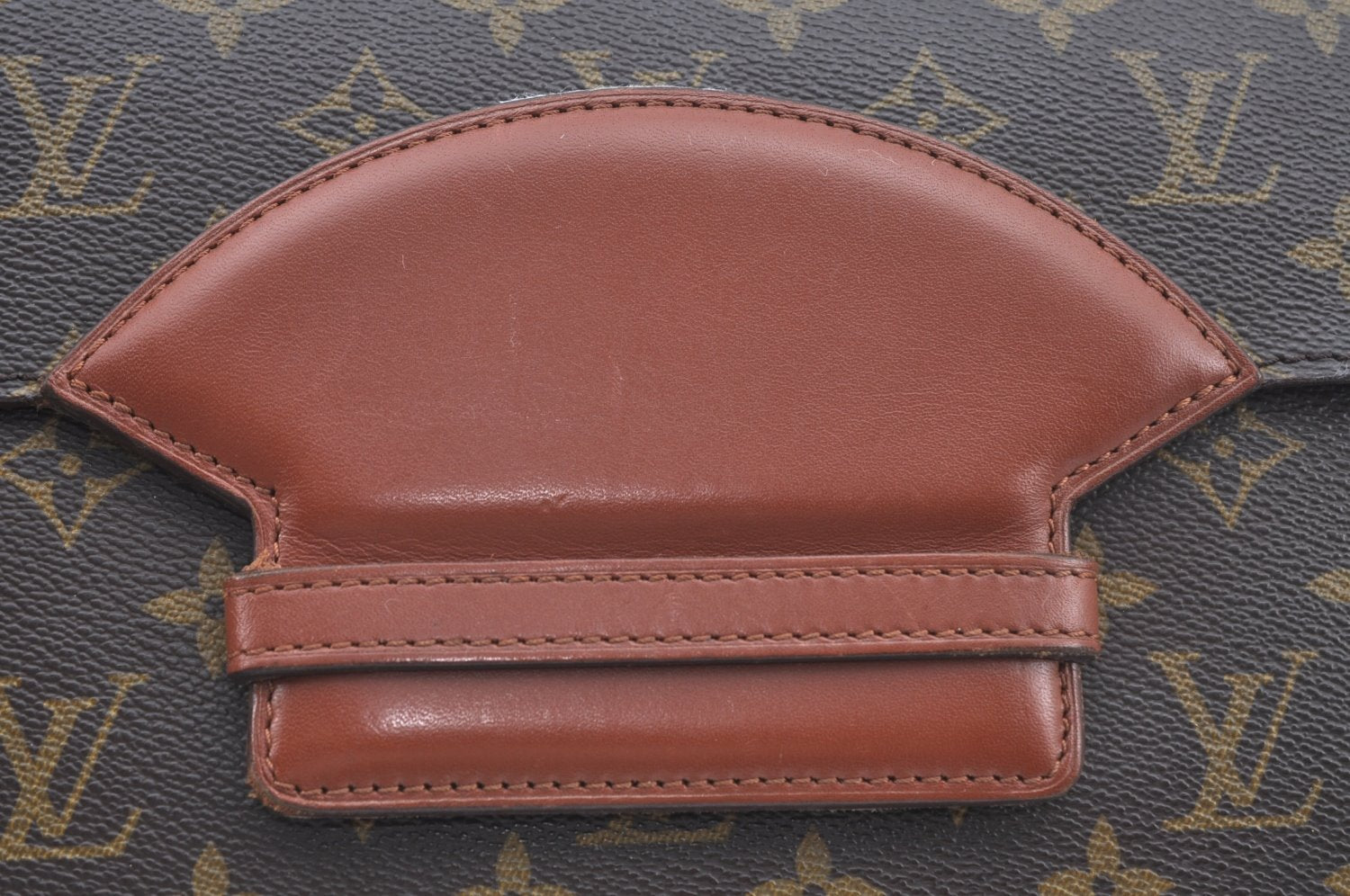 Authentic Louis Vuitton Monogram Chaillot Clutch Bag M51788 LV L0360