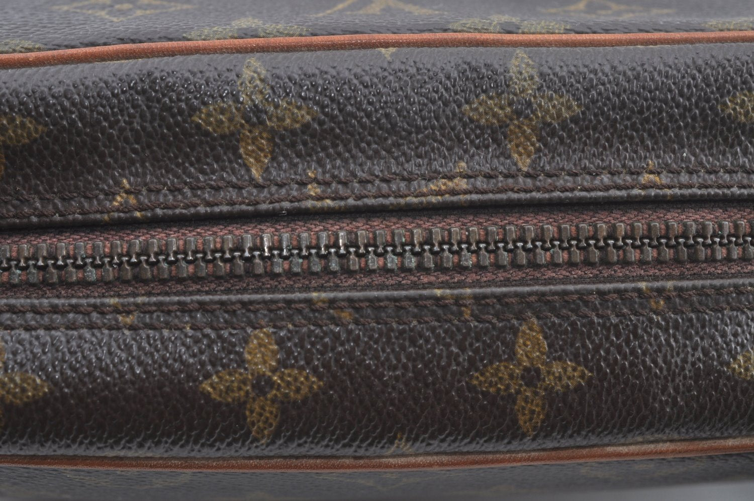 Authentic Louis Vuitton Monogram Compiegne 28 Clutch Hand Bag M51845 LV L0376