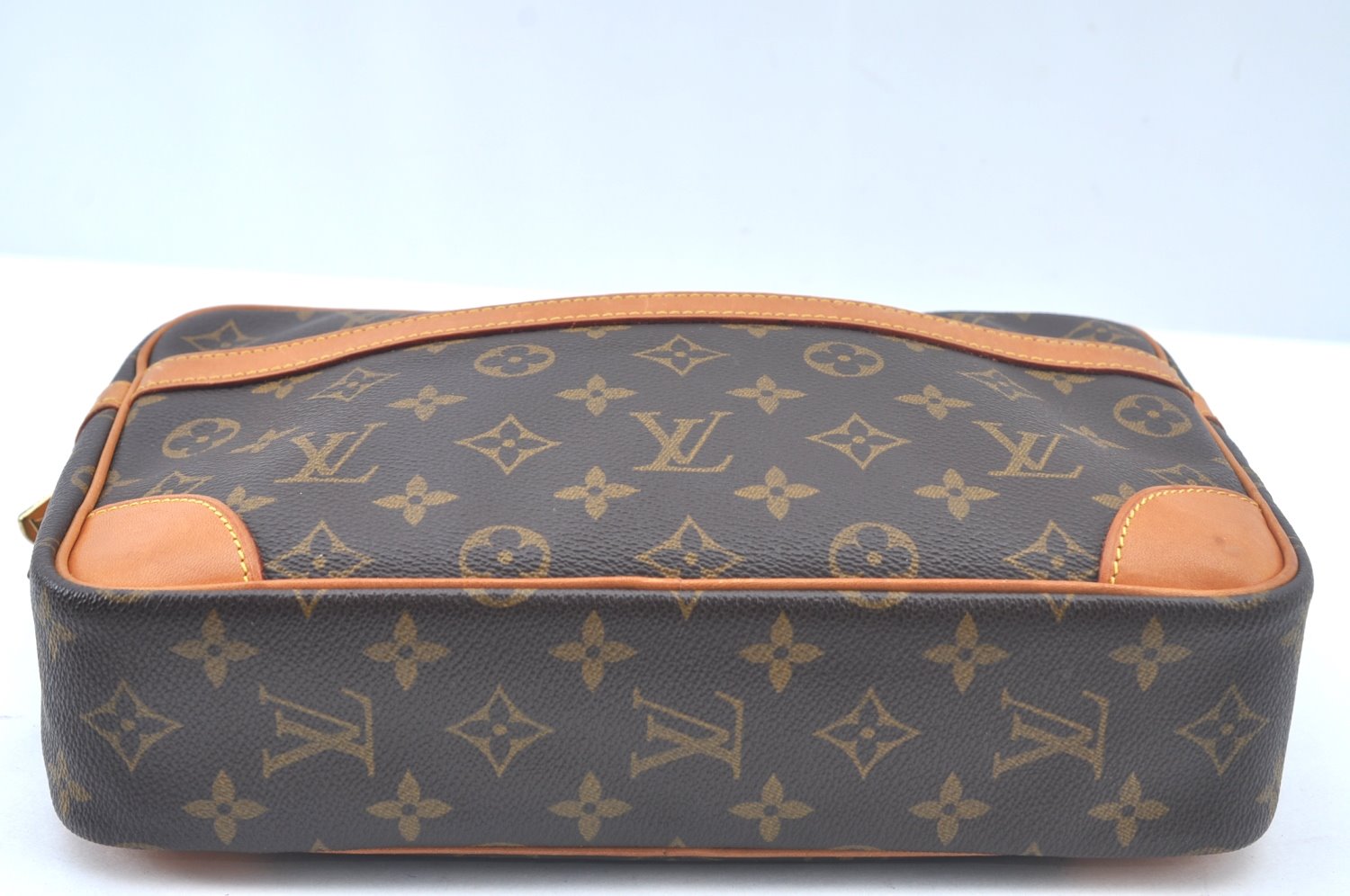 Authentic Louis Vuitton Monogram Compiegne 28 Clutch Hand Bag M51845 LV L0379