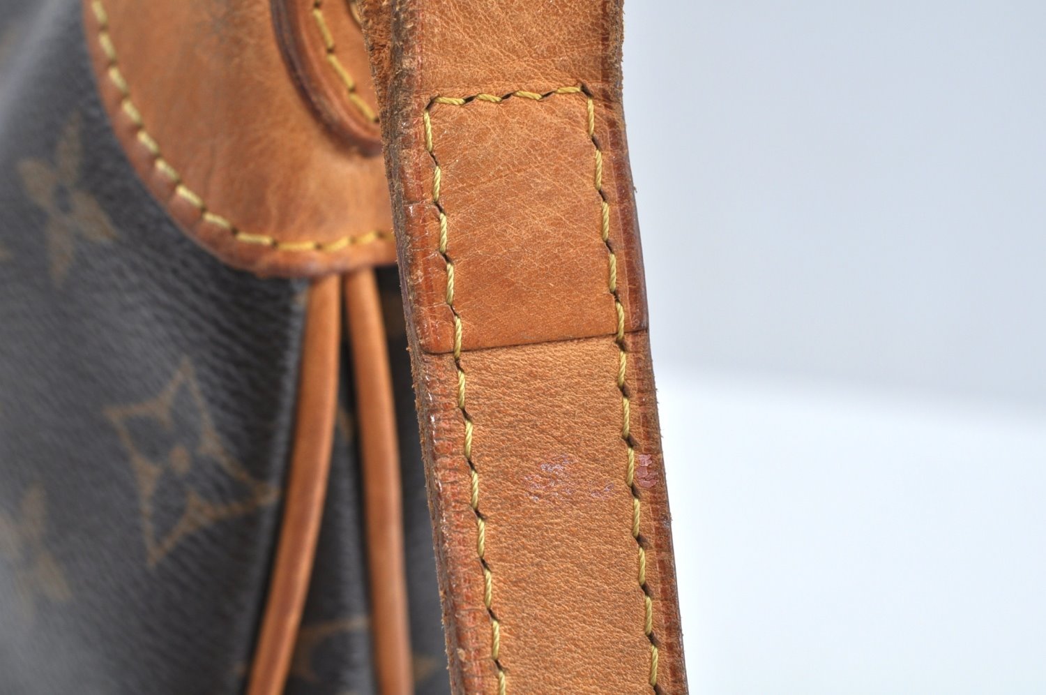 Authentic Louis Vuitton Monogram Odeon PM Shoulder Cross Bag M56390 LV L0381