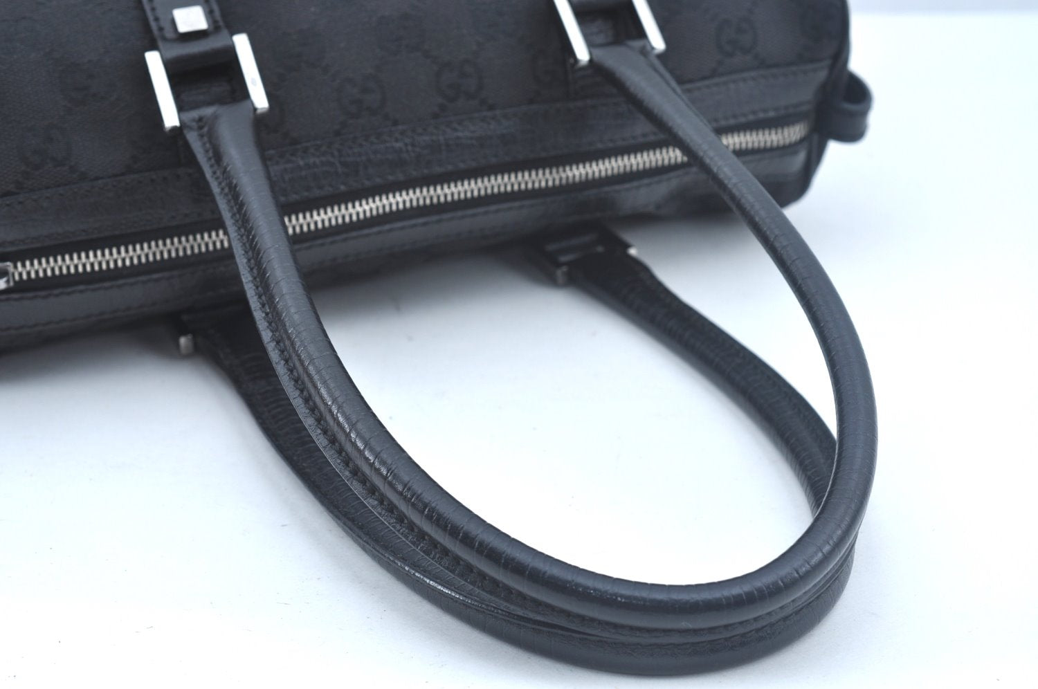 Authentic GUCCI Hand Bag Purse GG Canvas Leather Black L0387