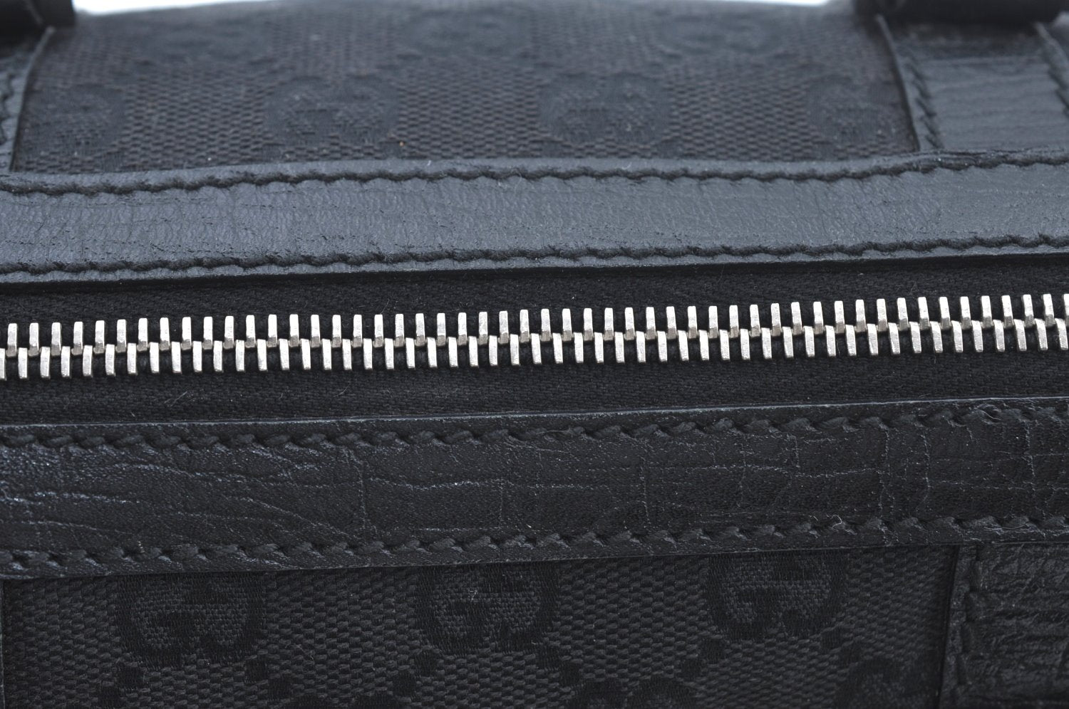 Authentic GUCCI Hand Bag Purse GG Canvas Leather Black L0387