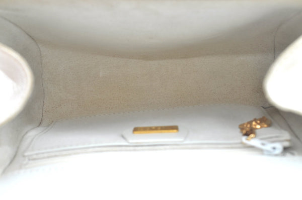 Authentic GUCCI Shoulder Cross Body Bag Purse Leather White L0388