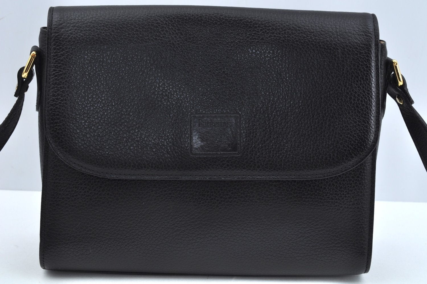 Authentic Burberrys Vintage Leather Shoulder Cross Body Bag Purse Black L0396