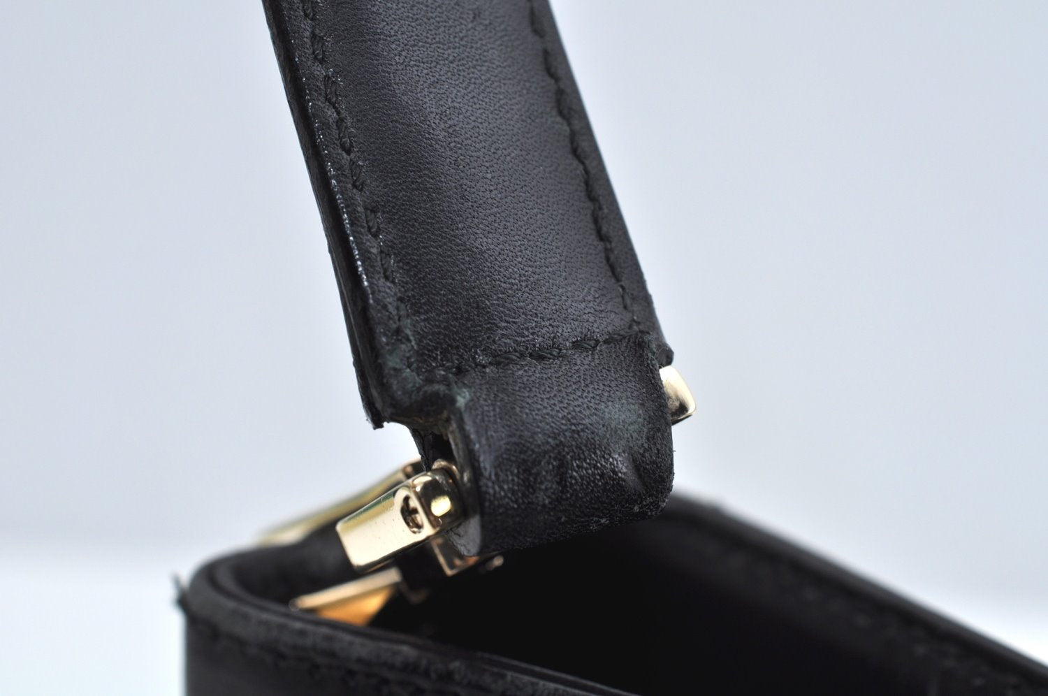Authentic GUCCI Vintage Shoulder Tote Bag GG Canvas Leather Black L0399