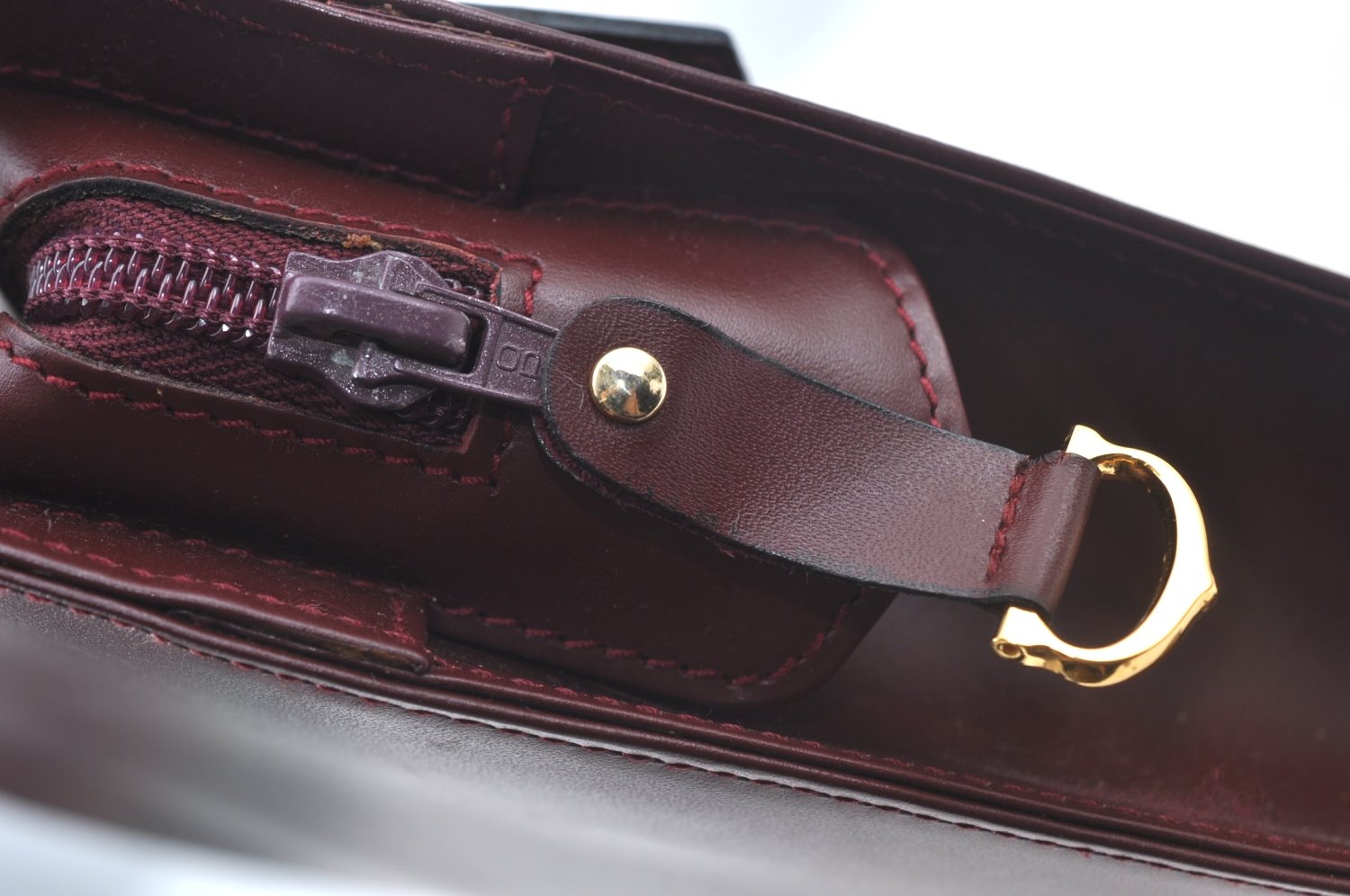 Authentic Cartier Must de Cartier Clutch Bag Leather Bordeaux Red L0411