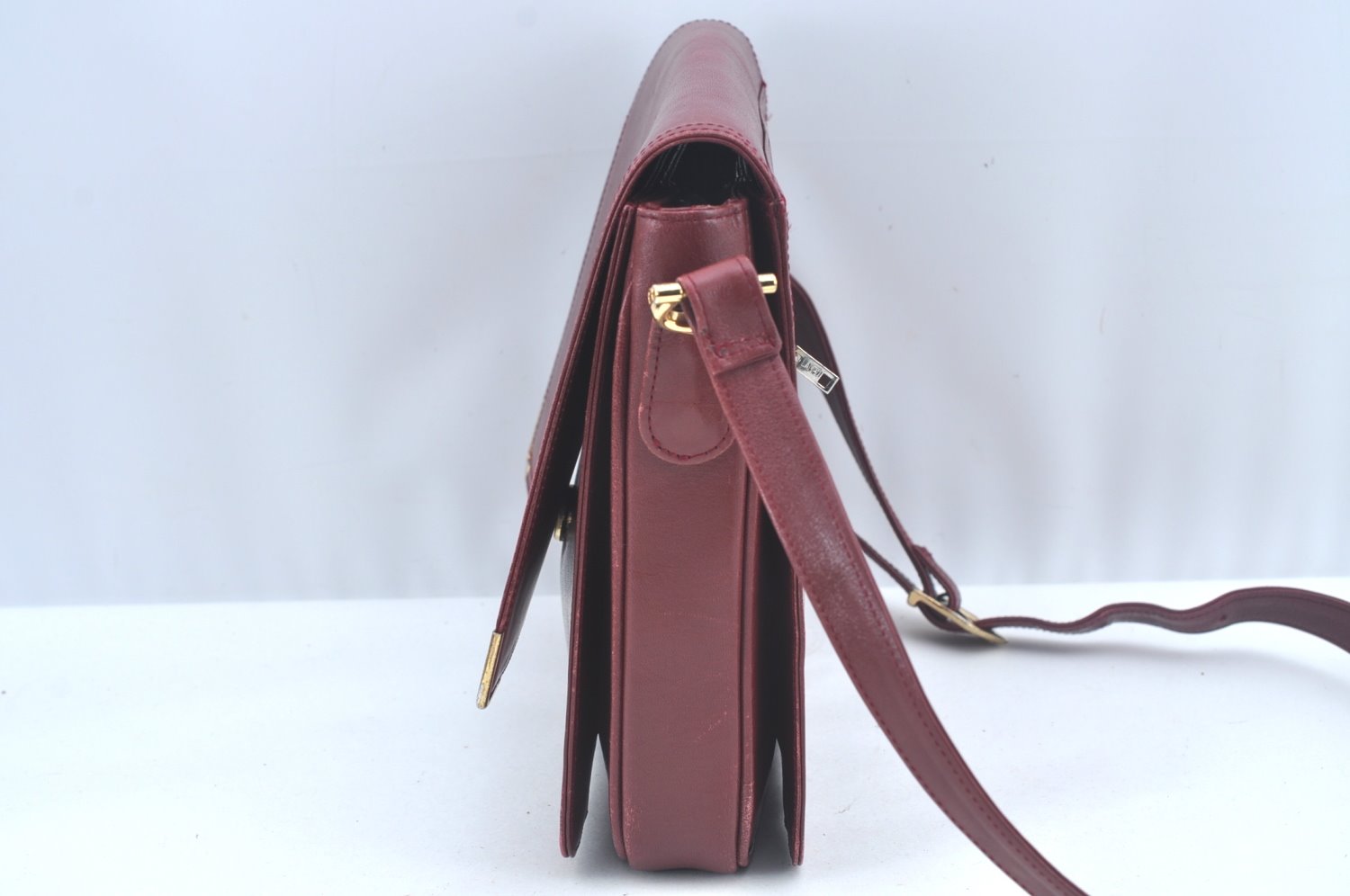 Authentic Cartier Must de Cartier Leather Shoulder Cross Bag Bordeaux Red L0413