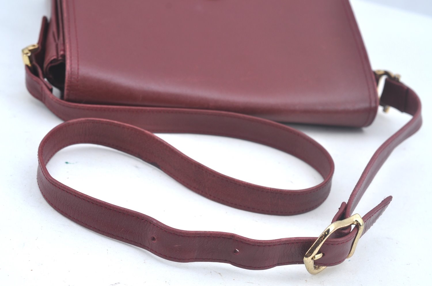 Authentic Cartier Must de Cartier Leather Shoulder Cross Bag Bordeaux Red L0413