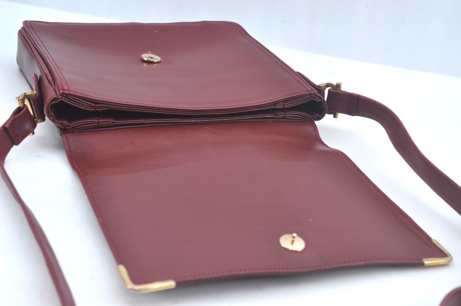 Authentic Cartier Must de Cartier Leather Shoulder Cross Bag Bordeaux Red L0413