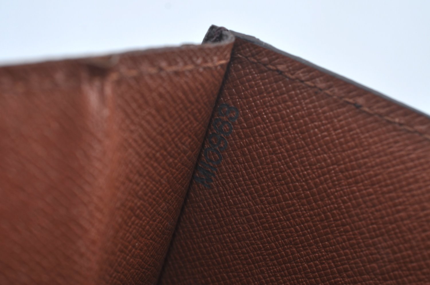 Authentic Louis Vuitton Monogram Serviette Conseiller Briefcase M53331 LV L0420