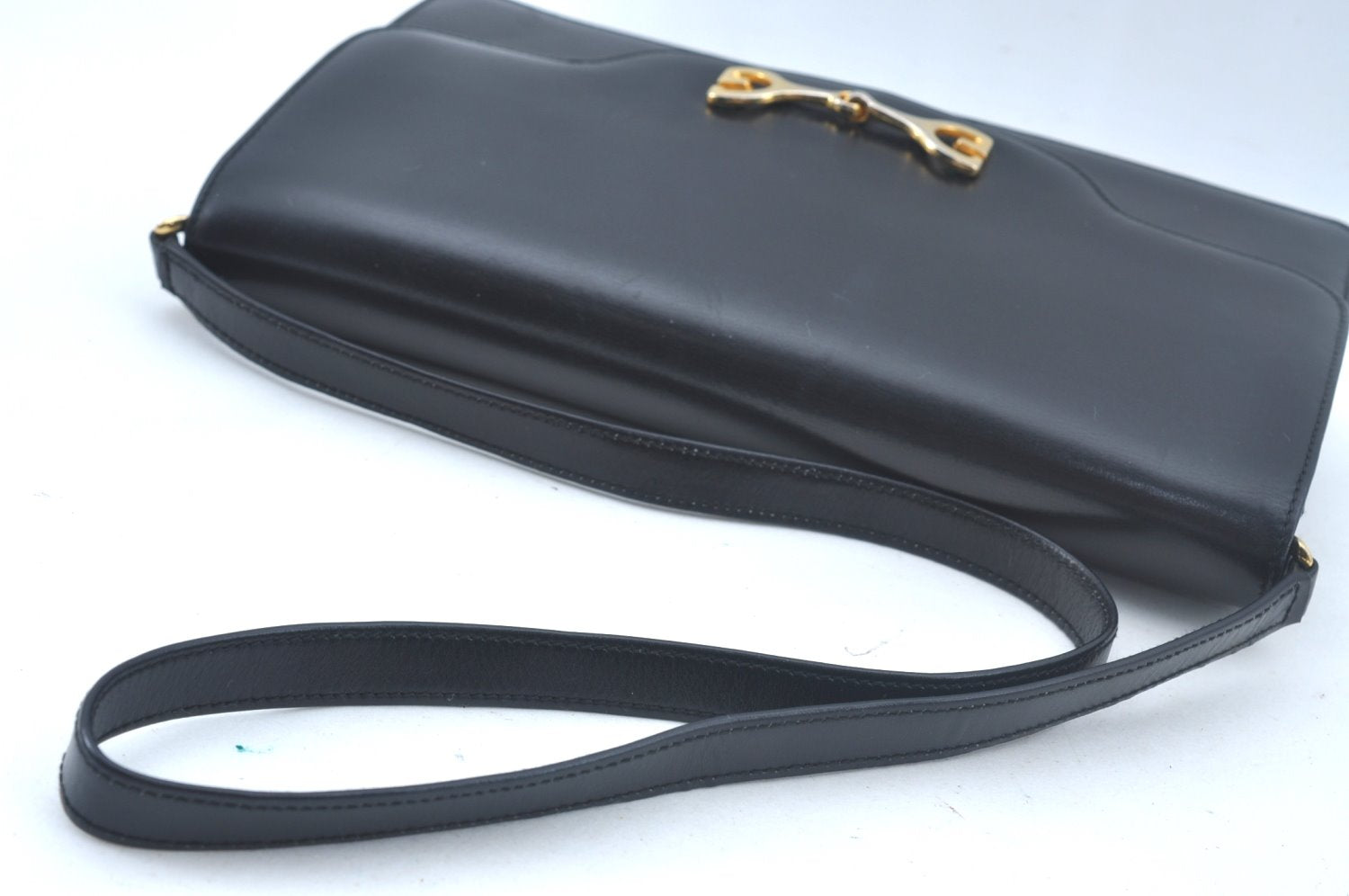 Authentic GUCCI Shoulder Cross Body Bag Purse Leather Black L0421