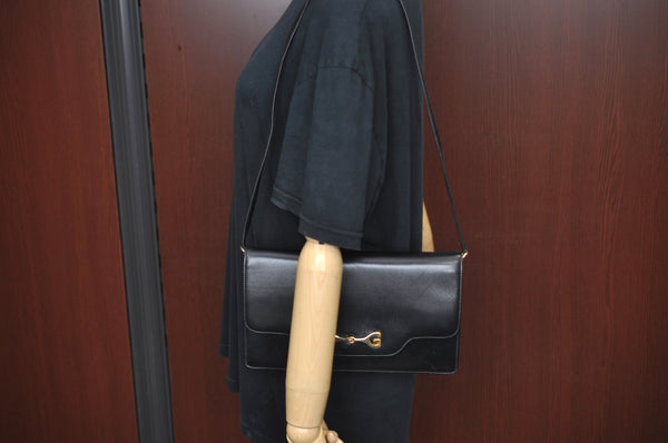 Authentic GUCCI Shoulder Cross Body Bag Purse Leather Black L0421