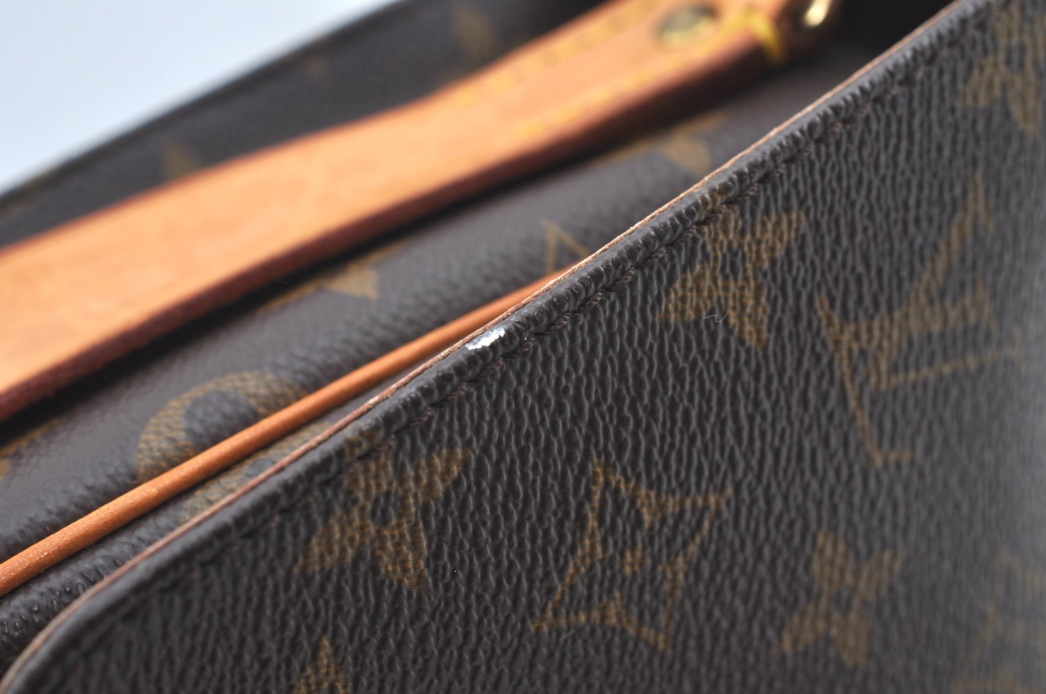 Authentic Louis Vuitton Monogram Cartouchiere MM M51253 Shoulder Cross Bag L0423