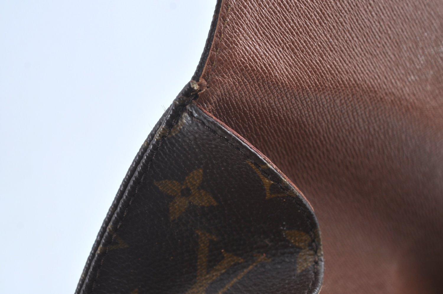 Authentic Louis Vuitton Monogram Cartouchiere MM M51253 Shoulder Cross Bag L0423