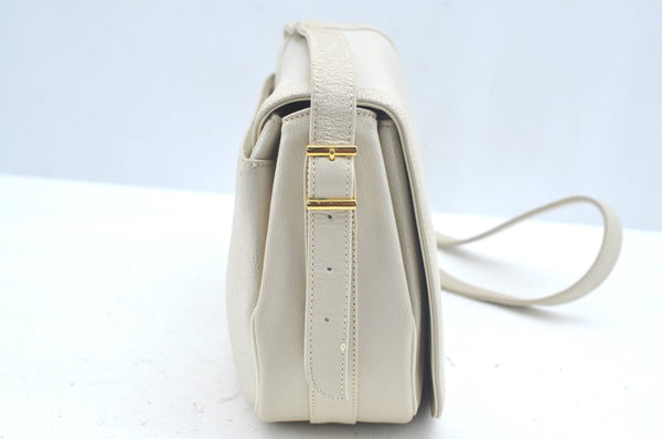 Authentic GIVENCHY Leather Shoulder Cross Body Bag Purse White L0430