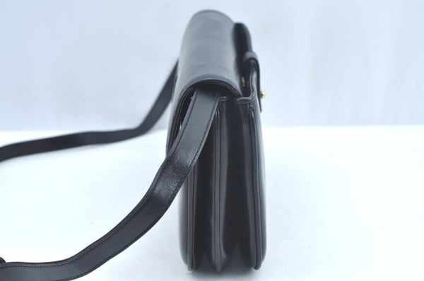 Authentic GUCCI Shoulder Cross Body Bag Purse GG Leather Black L0436