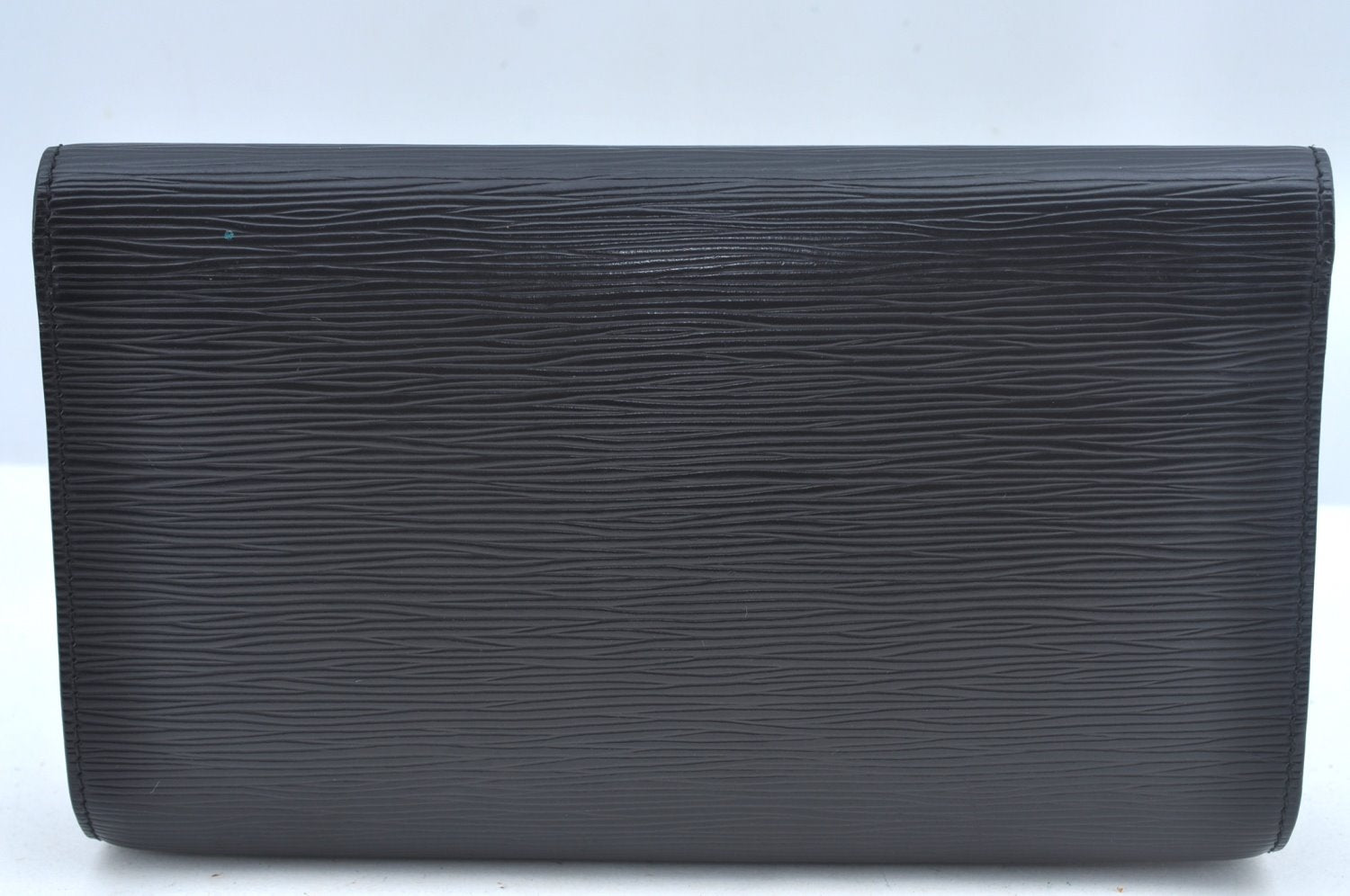 Authentic Louis Vuitton Epi Chaillot Clutch Hand Bag Purse Black M52532 LV L0441