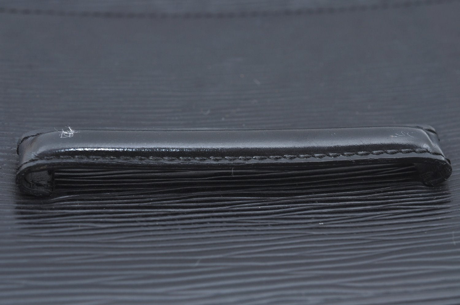 Authentic Louis Vuitton Epi Chaillot Clutch Hand Bag Purse Black M52532 LV L0441