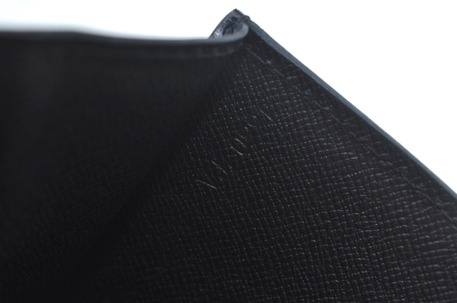 Authentic Louis Vuitton Epi Chaillot Clutch Hand Bag Purse Black M52532 LV L0441