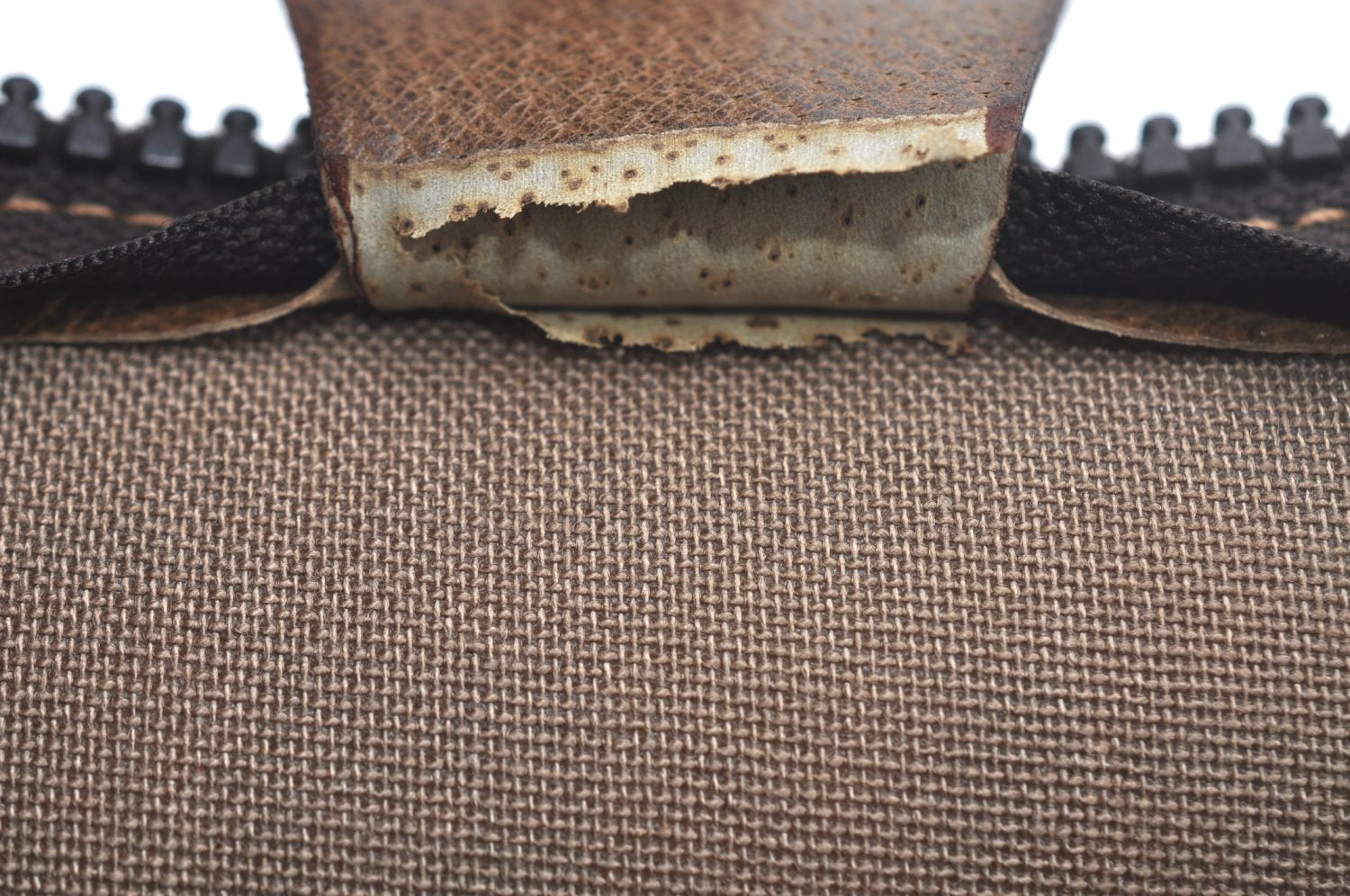 Authentic GUCCI Clutch Hand Bag Purse GG Plus PVC Leather Brown L0444