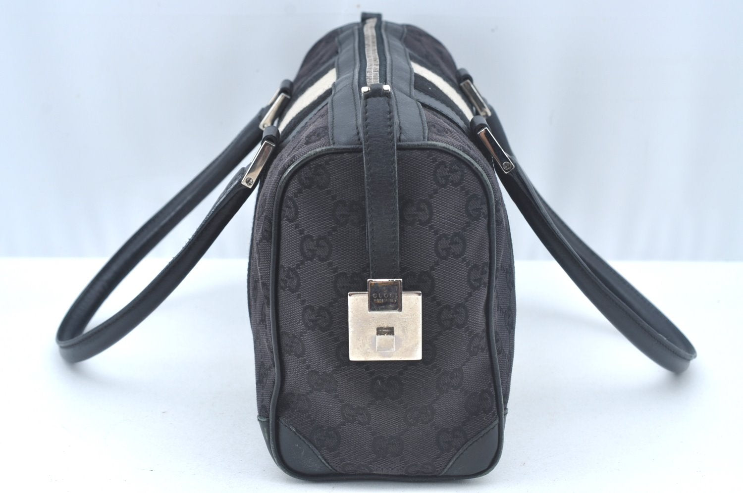 Authentic GUCCI Sherry Line Hand Bag Purse GG Canvas Leather Black L0445