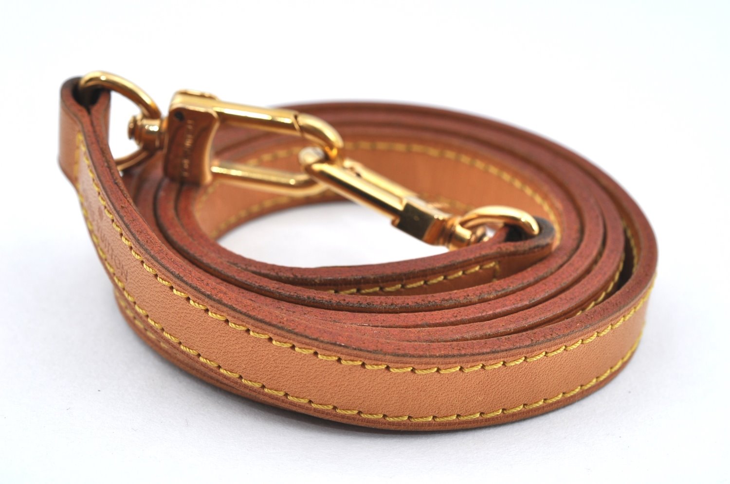 Authentic Louis Vuitton Leather Shoulder Strap 46.5