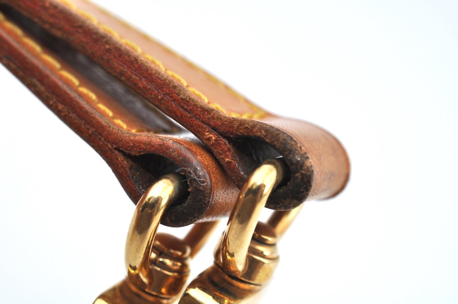 Authentic Louis Vuitton Leather Shoulder Strap 46.5