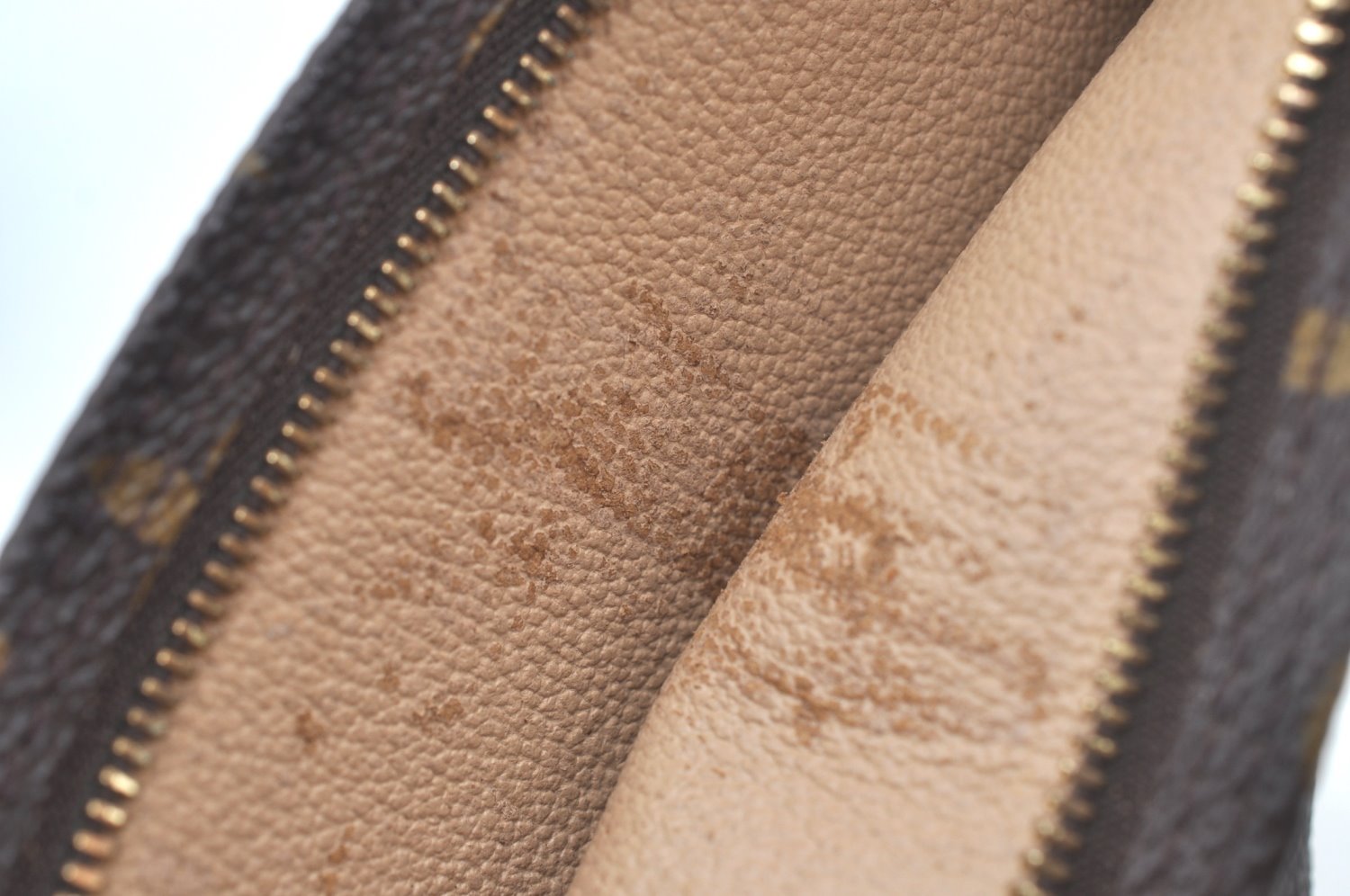 Authentic Louis Vuitton Monogram Pouch For Bucket PM LV Junk L0450